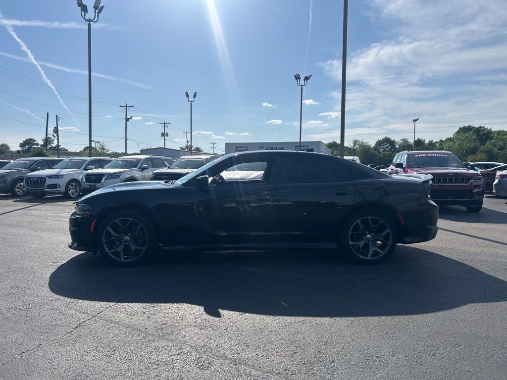 Used 2019 Dodge Charger GT RWD image 4