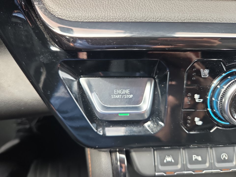 Used 2024 GMC Sierra 1500 AT4 w/ AT4 Carbonpro Edition AWD/4WD image 24