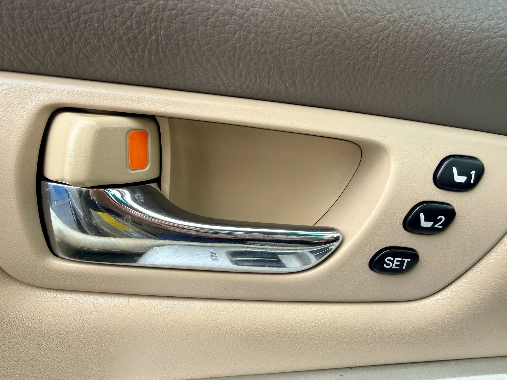 Used 2004 Lexus RX 330 AWD image 14