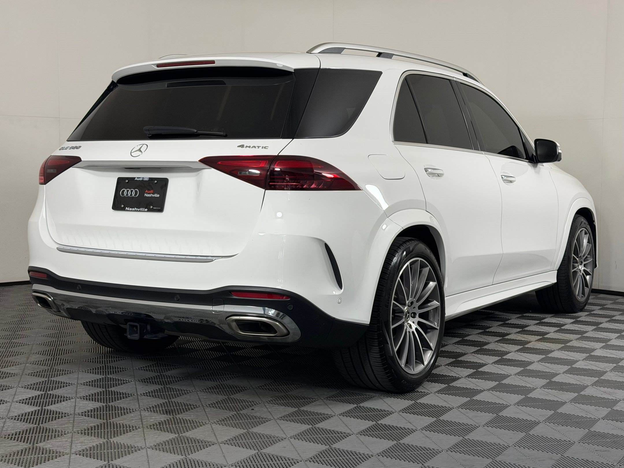 Used 2024 Mercedes-Benz GLE 580 4MATIC image 9