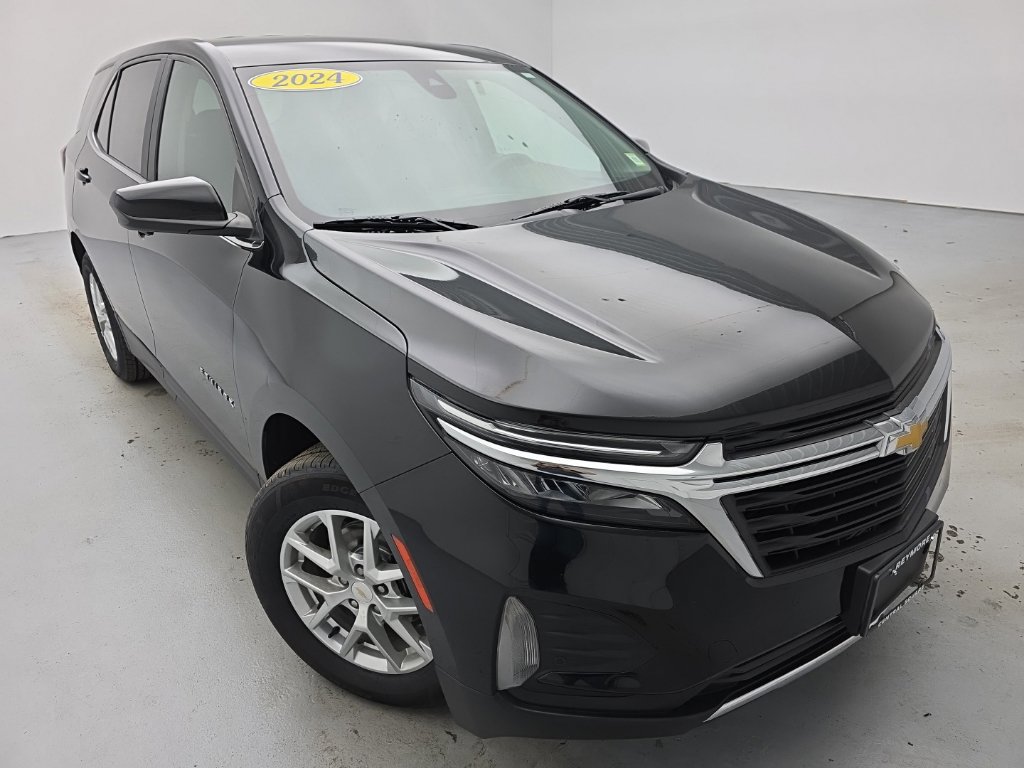 Used 2024 Chevrolet Equinox LT AWD/4WD image 2