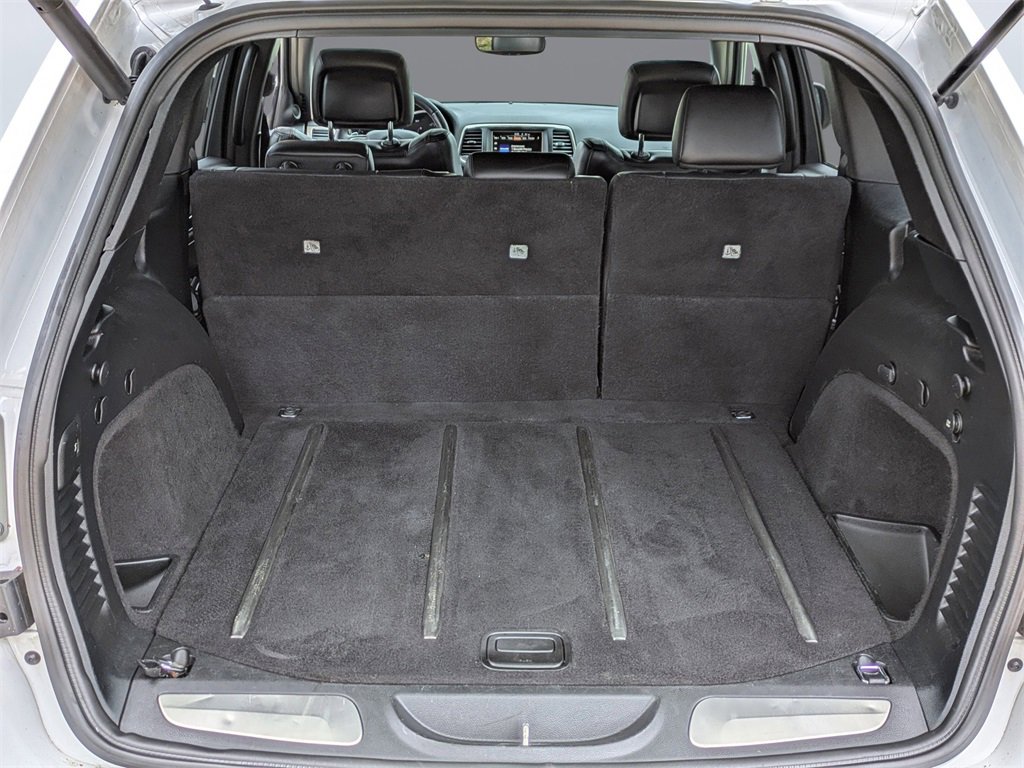 Used 2017 Jeep Grand Cherokee Limited image 12