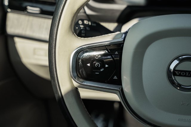 Certified 2024 Volvo XC90 T8 Ultimate w/ Lounge Package AWD/4WD image 28