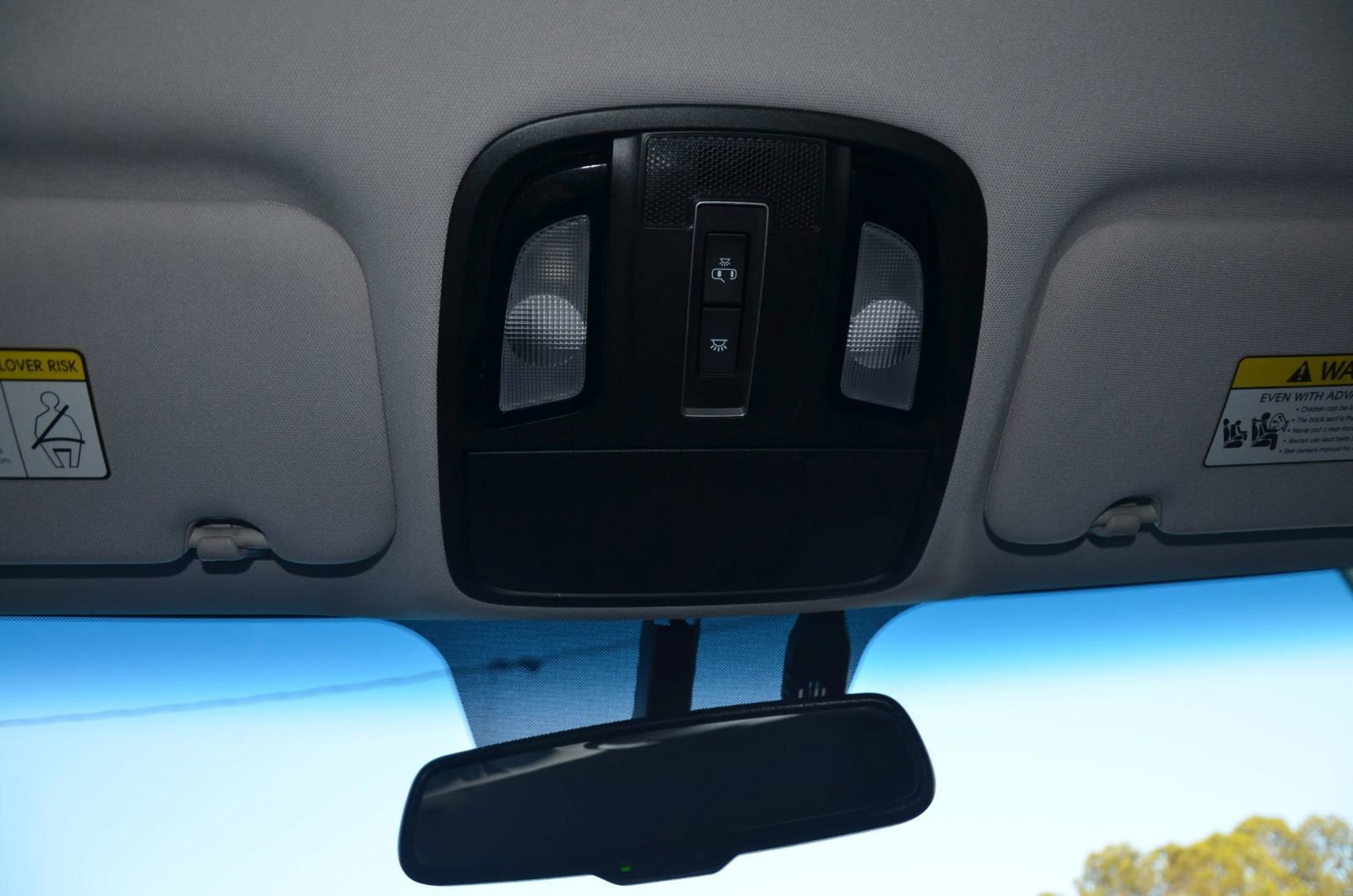 Used 2019 Kia Sorento LX Sport Utility 4D w/ LX V6 Convenience Package image 29