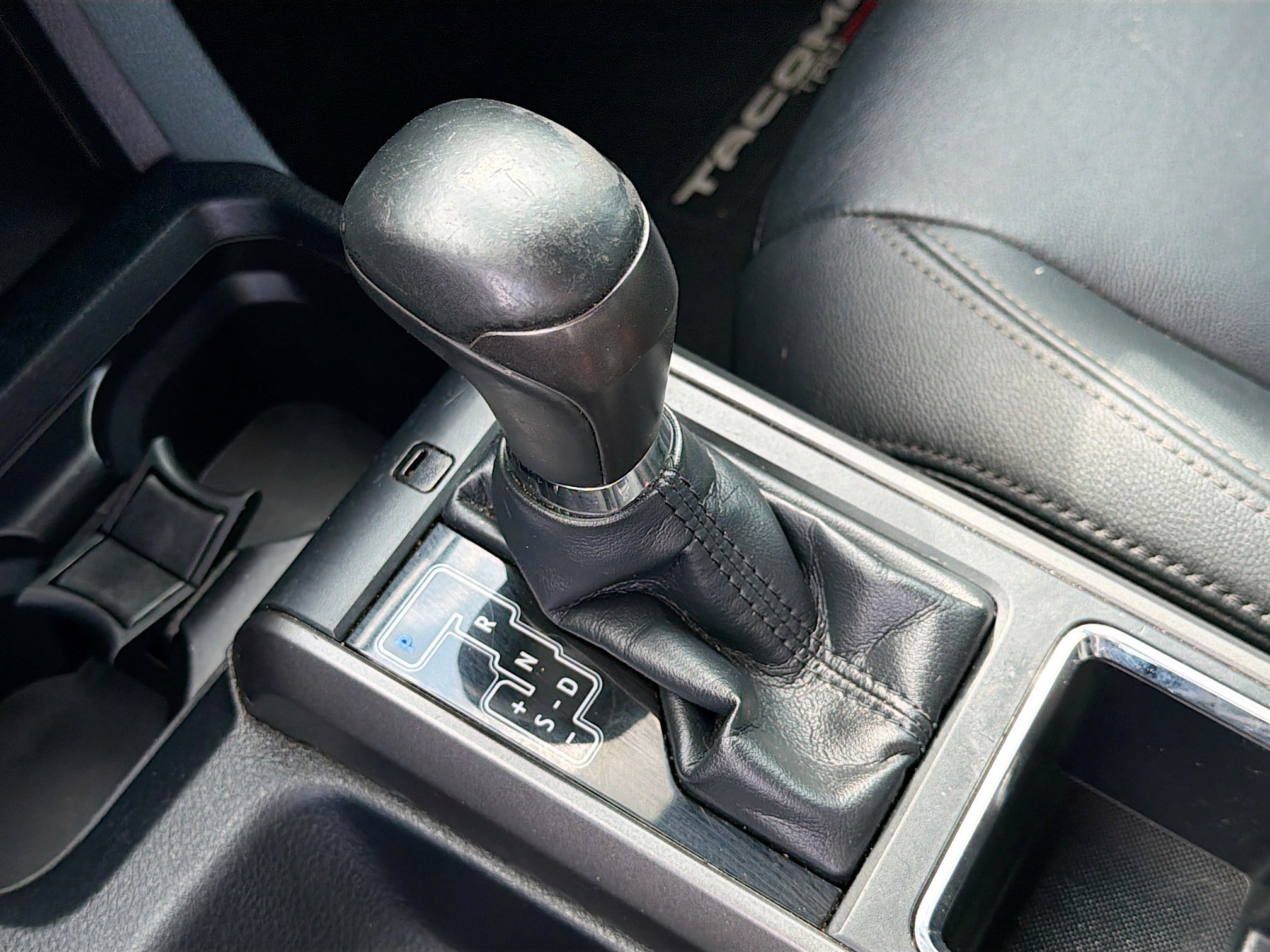 Used 2019 Toyota Tacoma TRD Off-Road AWD/4WD image 27