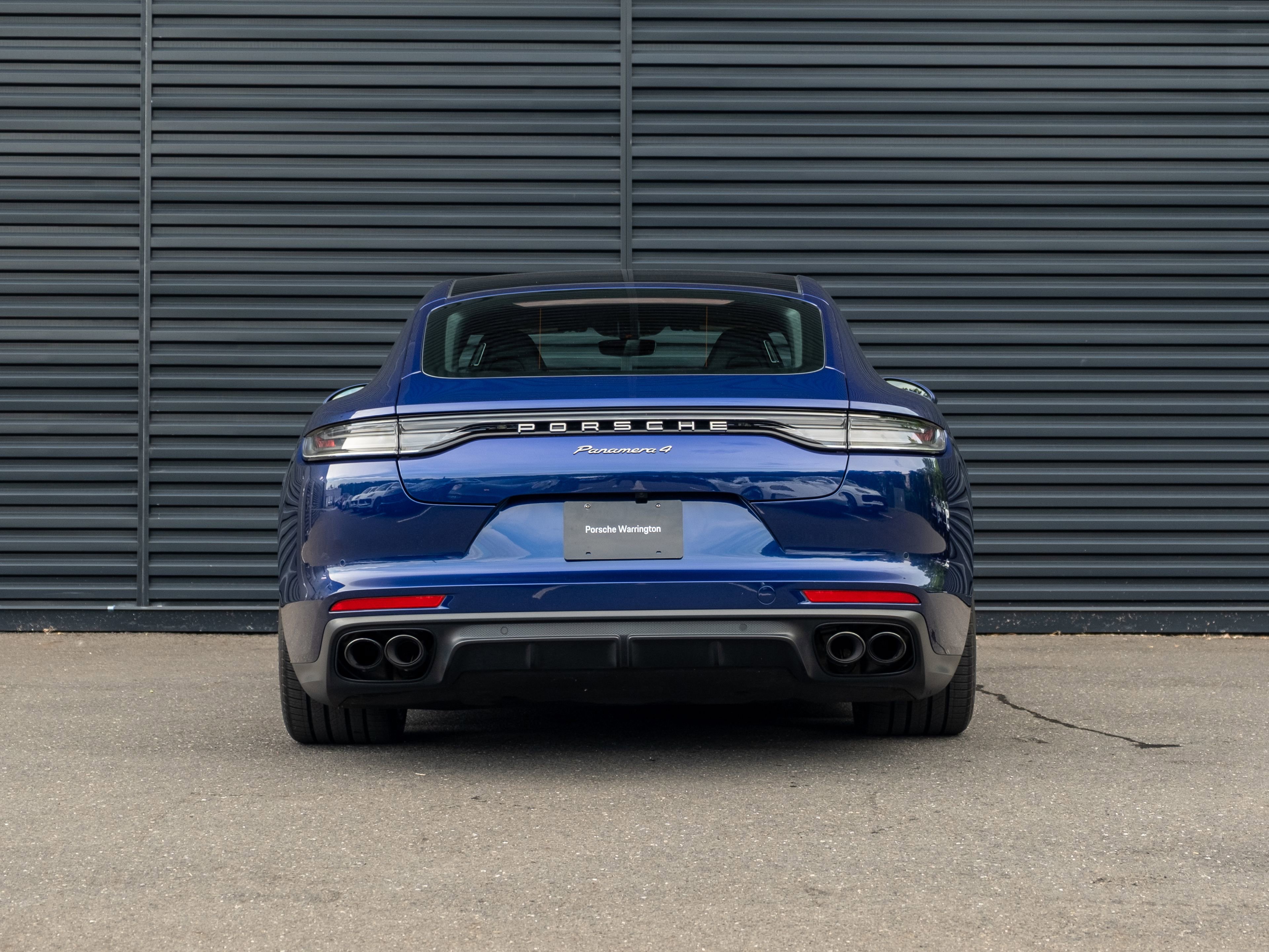 Certified 2022 Porsche Panamera 4 Platinum Edition AWD/4WD image 7