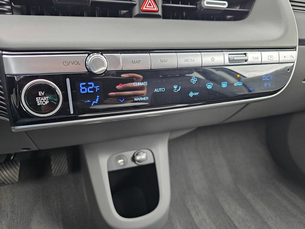 Certified 2024 Hyundai Ioniq 5 SE RWD image 31