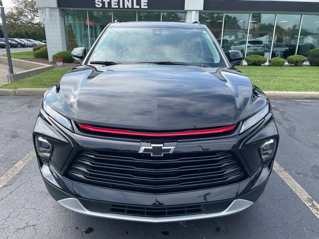 Used 2024 Chevrolet Blazer LT w/ Redline Edition FWD image 2