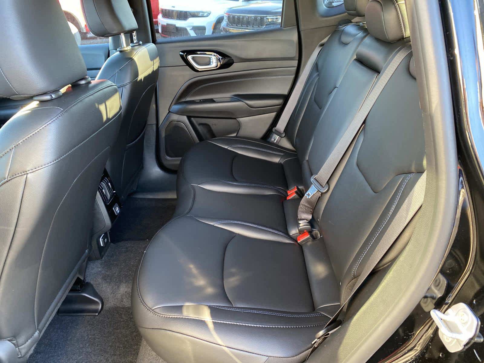 New 2026 Jeep Compass Limited image 7