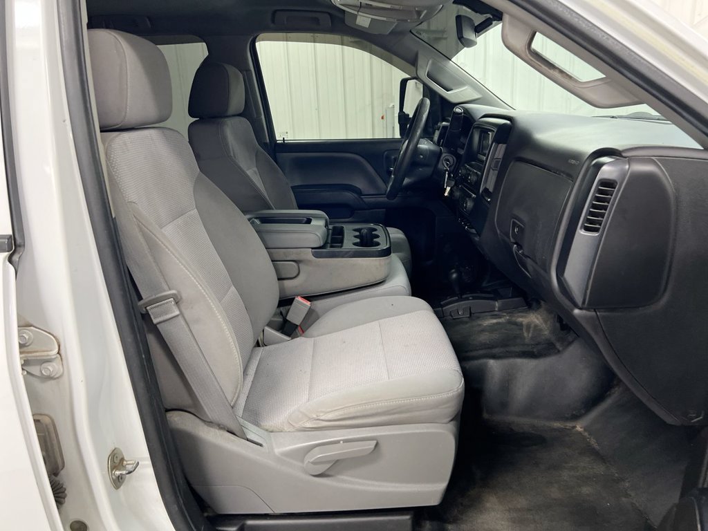 Used 2015 Chevrolet Silverado 3500 W/T AWD/4WD image 20