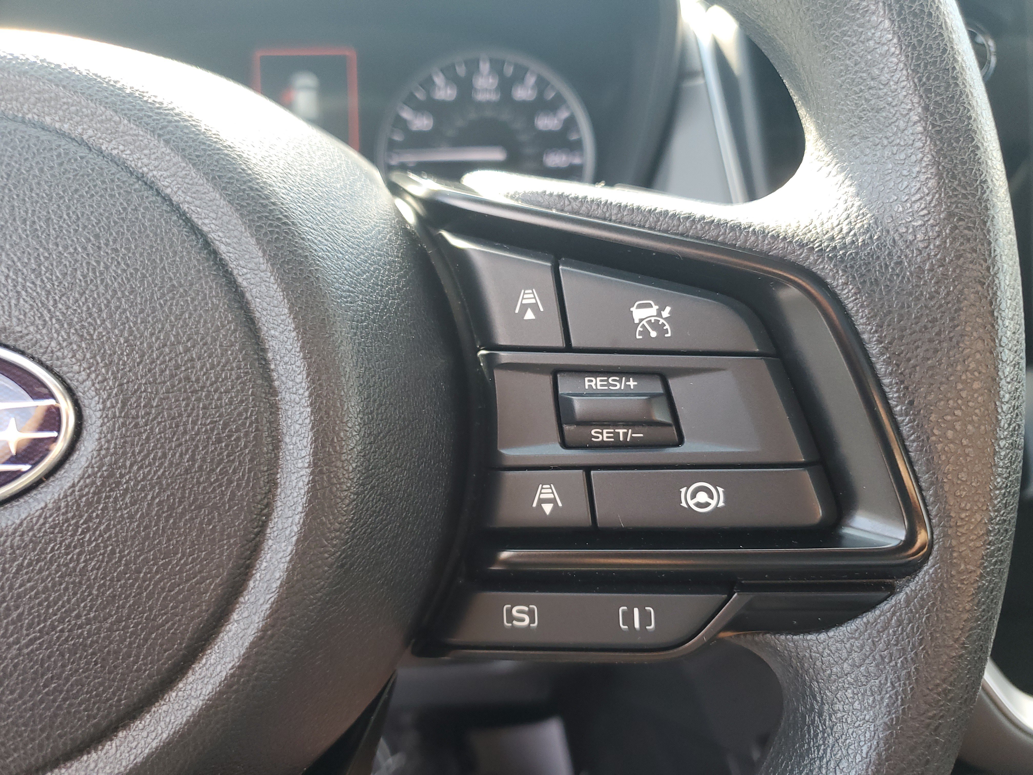 Used 2024 Subaru Crosstrek 2.0i Premium AWD/4WD image 24