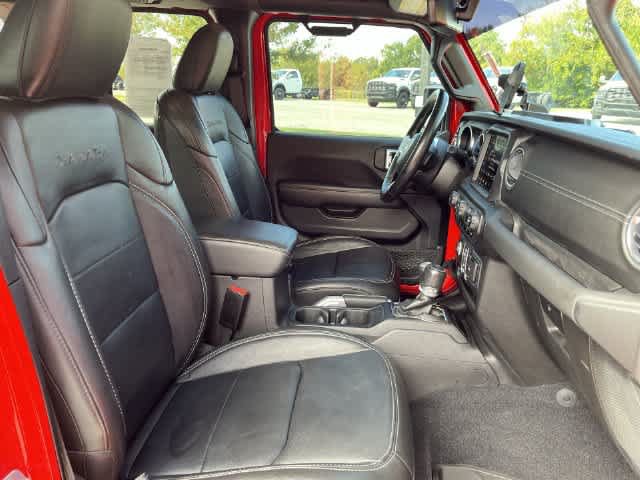 Used 2022 Jeep Wrangler Unlimited Sahara AWD/4WD image 19