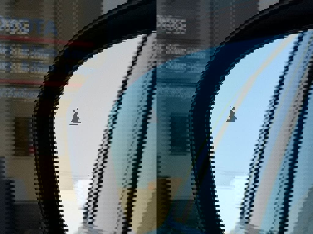 Certified 2025 Nissan Rogue SL image 18