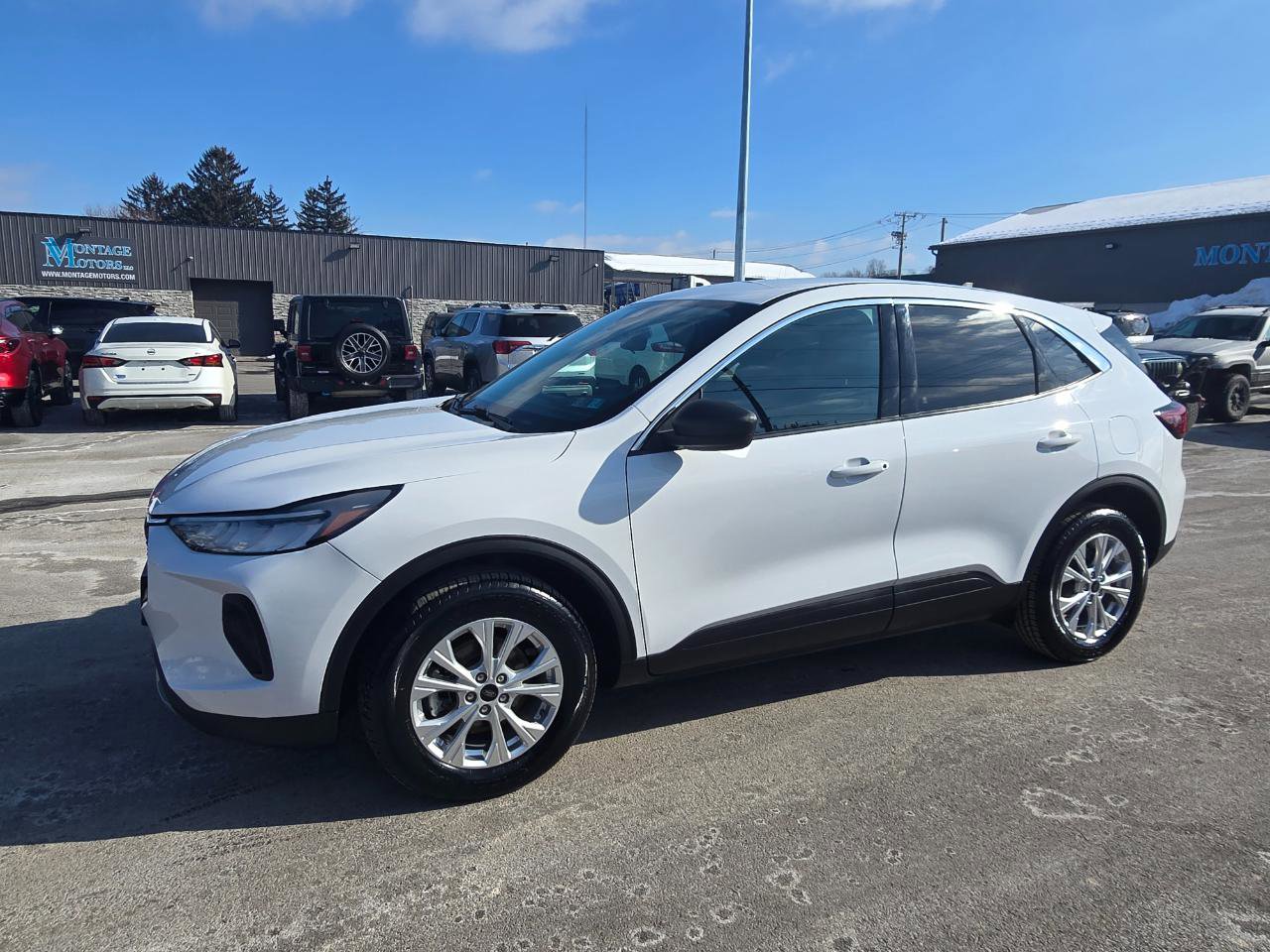 Used 2023 Ford Escape Active image 3