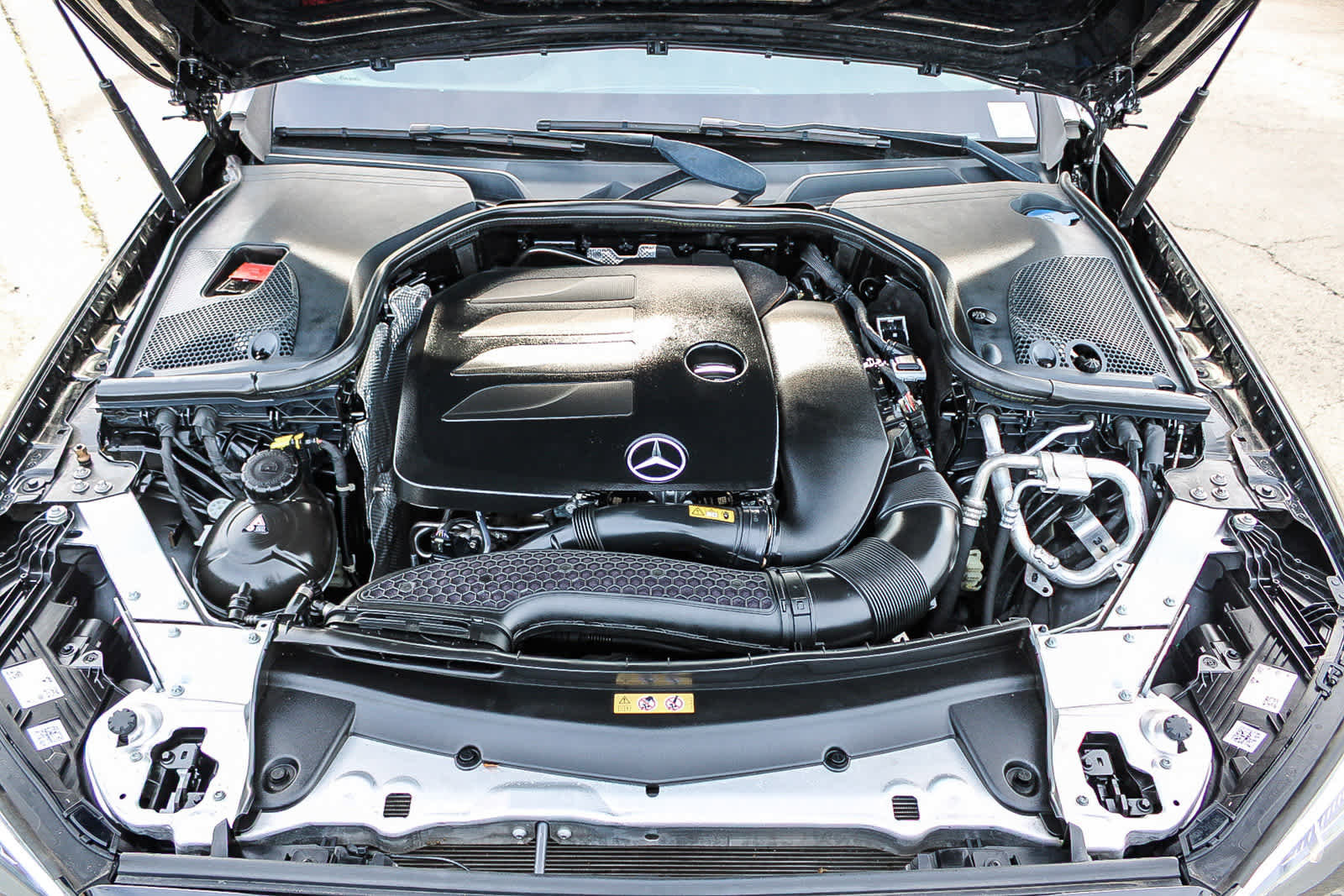 Used 2021 Mercedes-Benz E 350 Sedan image 25