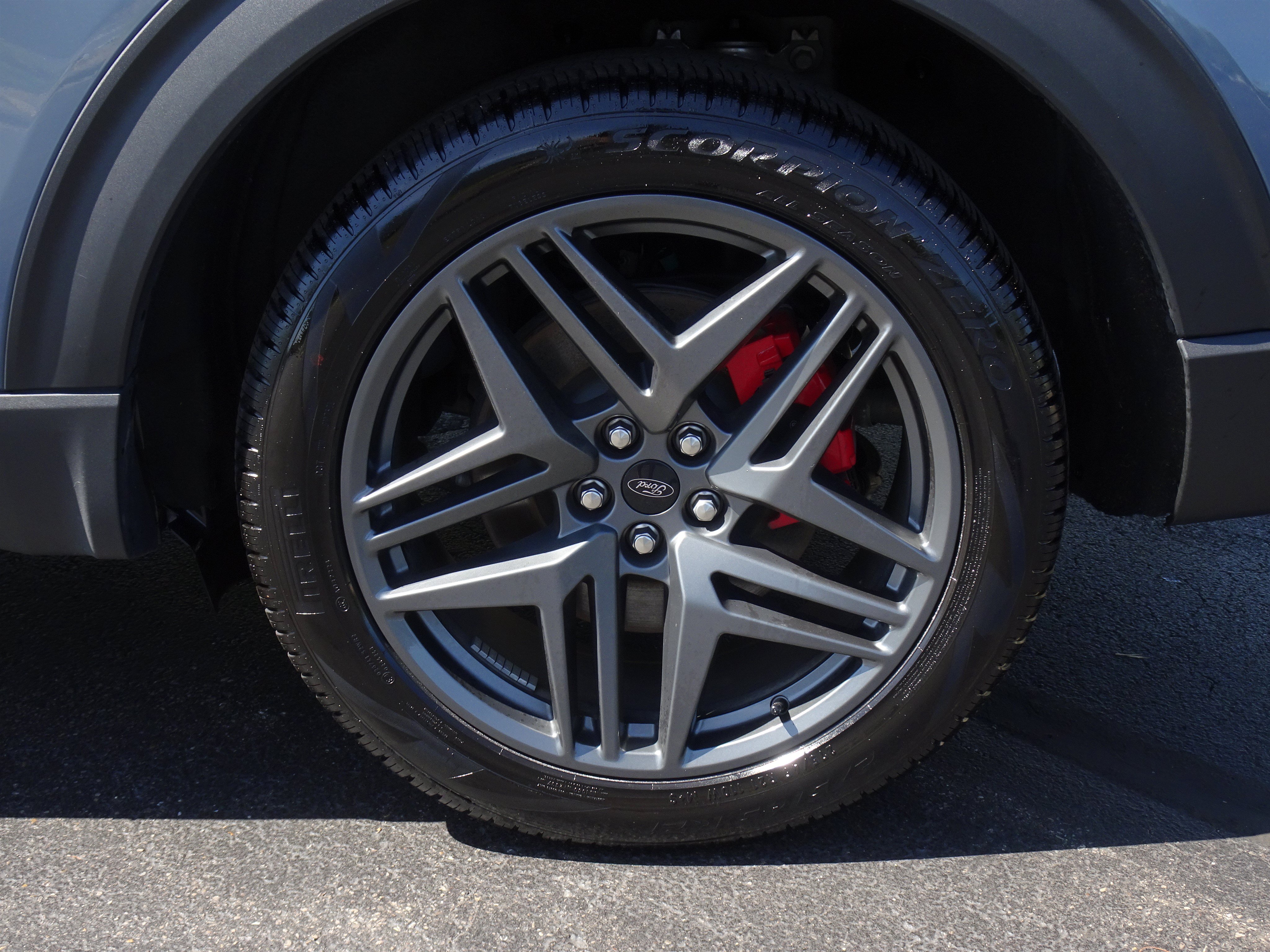 Used 2025 Ford Explorer ST AWD/4WD image 35