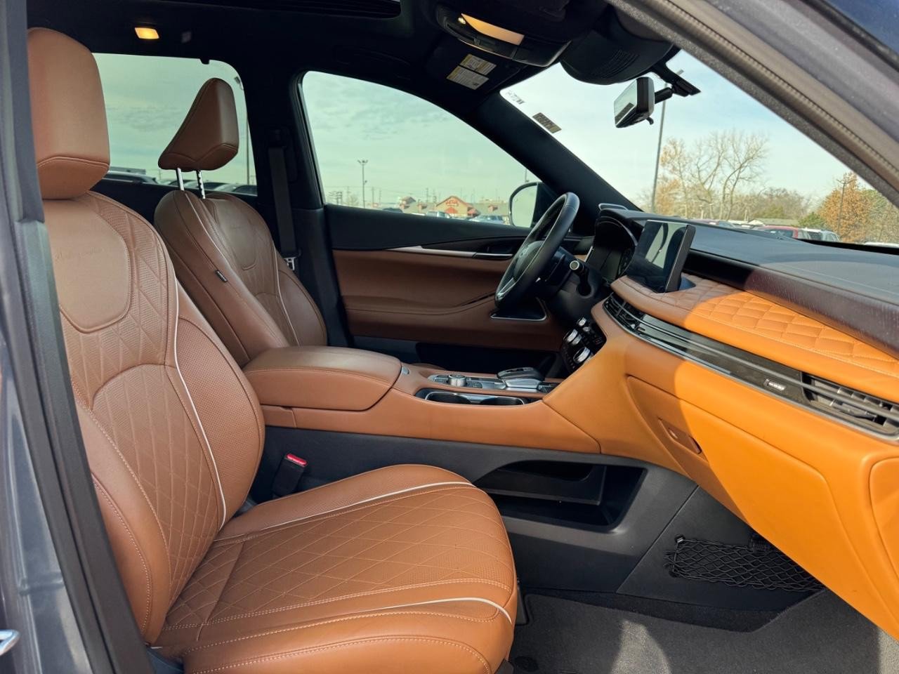 Used 2025 INFINITI QX60 Autograph w/ Cargo Package image 18