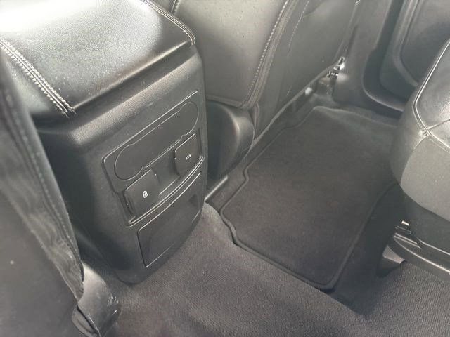 Used 2022 Ford Explorer XLT w/ Equipment Group 202A image 34