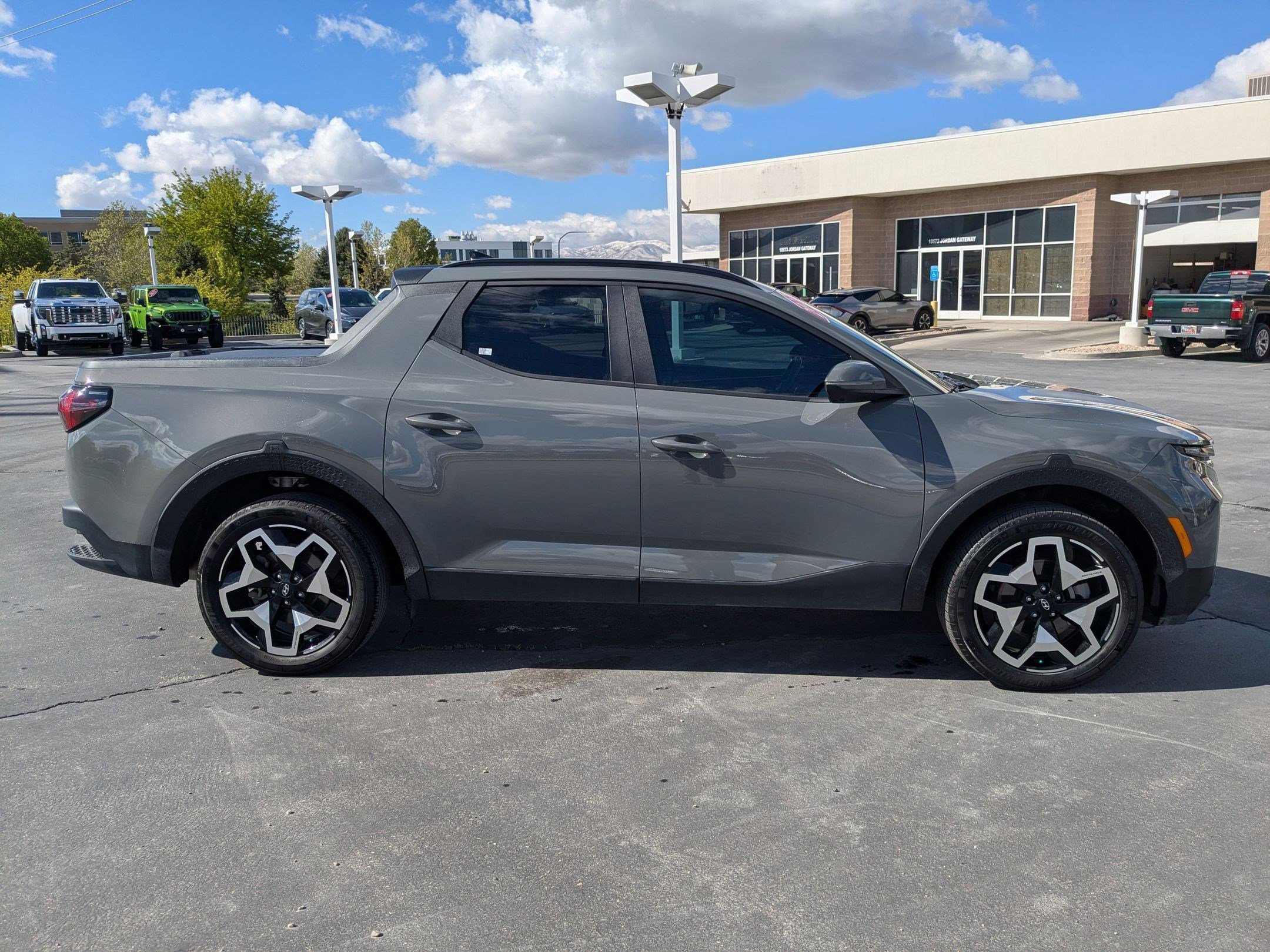 Used 2022 Hyundai Santa Cruz Limited AWD/4WD image 7