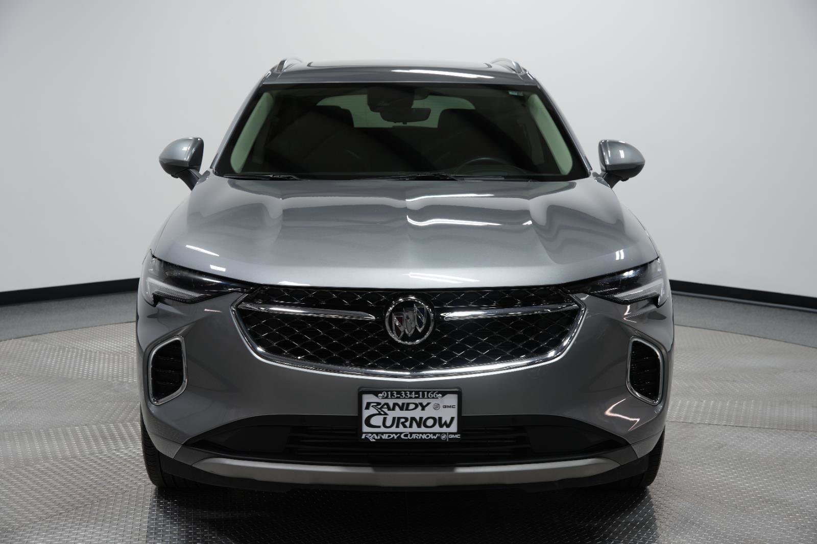 Used 2023 Buick Envision Avenir image 2