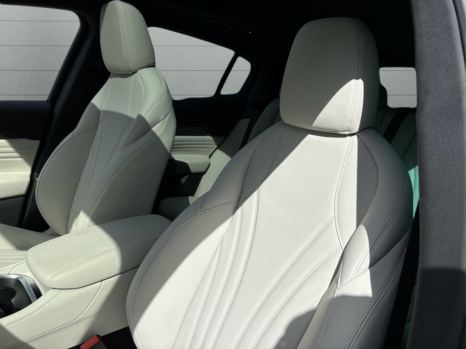 New 2024 Maserati Grecale GT image 13