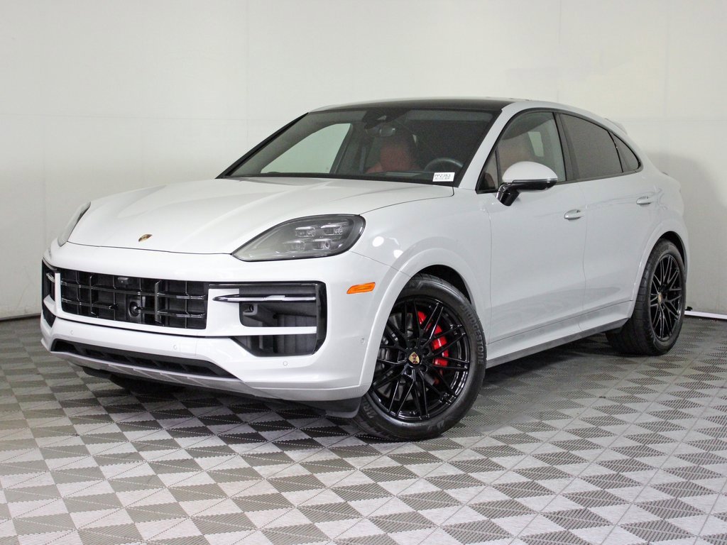 Used 2025 Porsche Cayenne GTS image 1