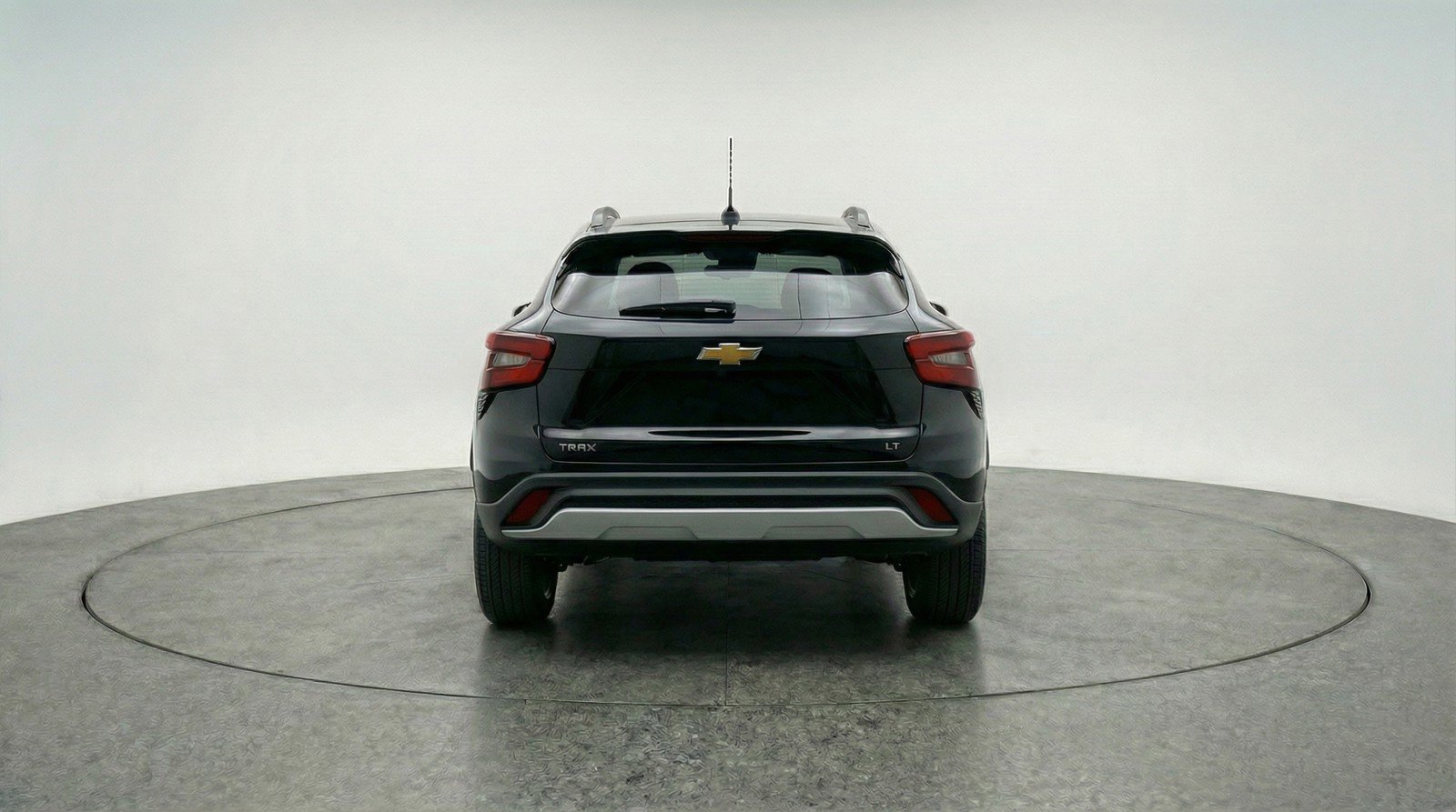 Used 2025 Chevrolet Trax LT w/ LT Convenience Package image 7