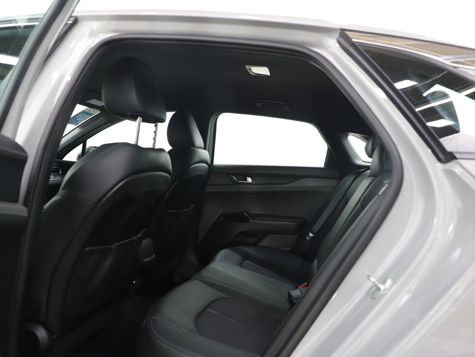 Used 2022 Kia K5 GT-Line image 16