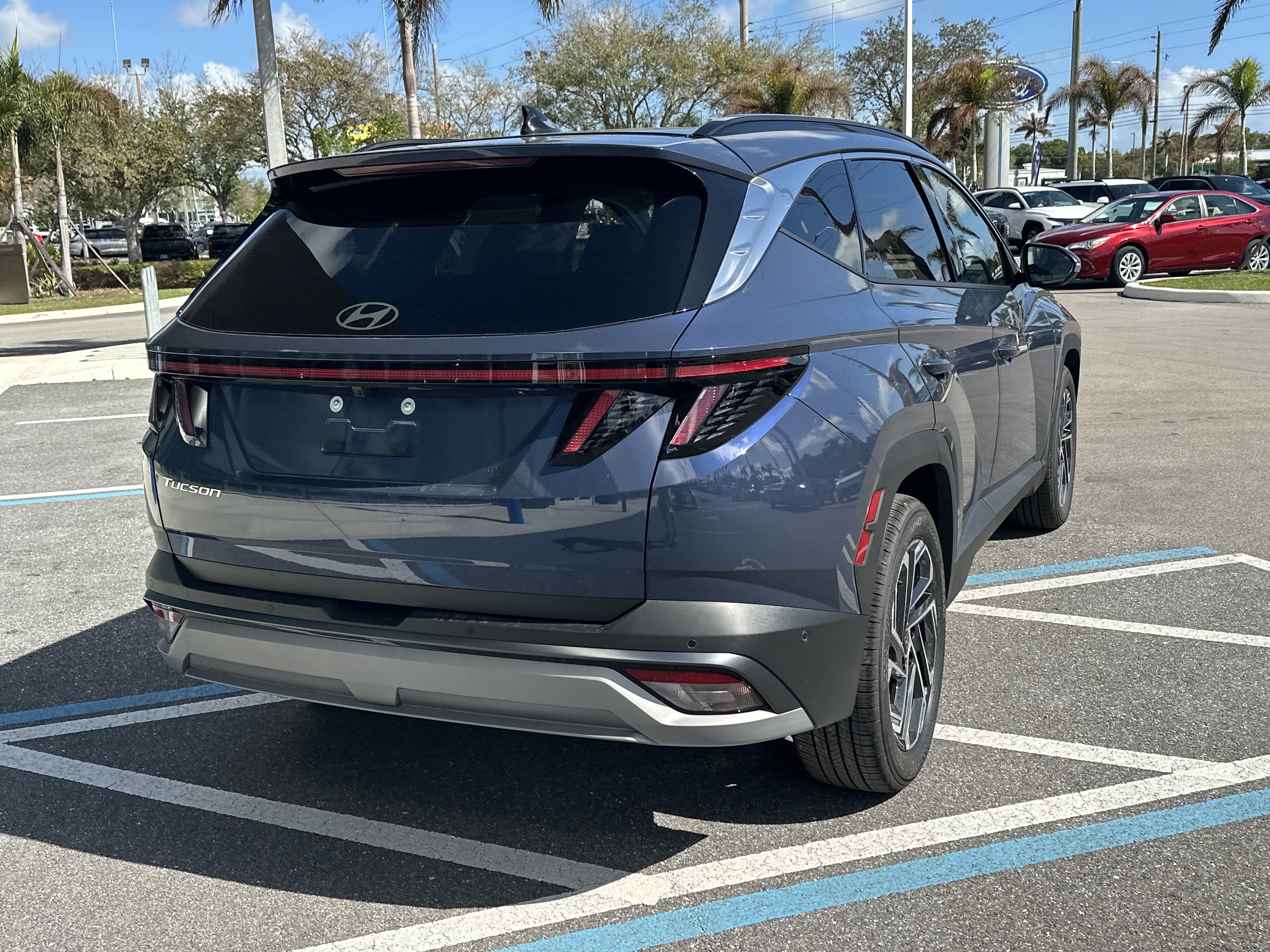 New 2026 Hyundai Tucson Limited FWD image 7
