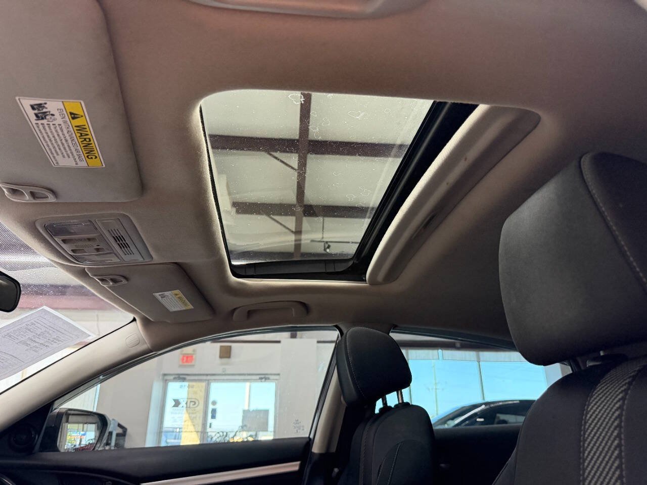 Used 2018 Honda Civic EX image 29