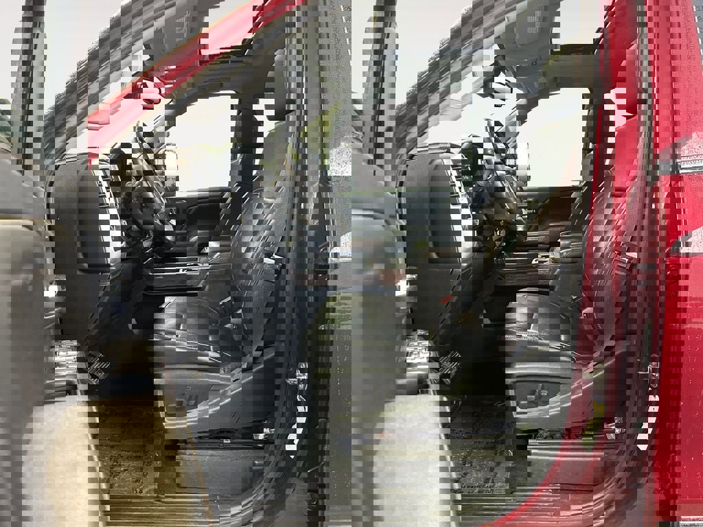 Used 2015 GMC Sierra 2500 SLT w/ Duramax Plus Package image 15