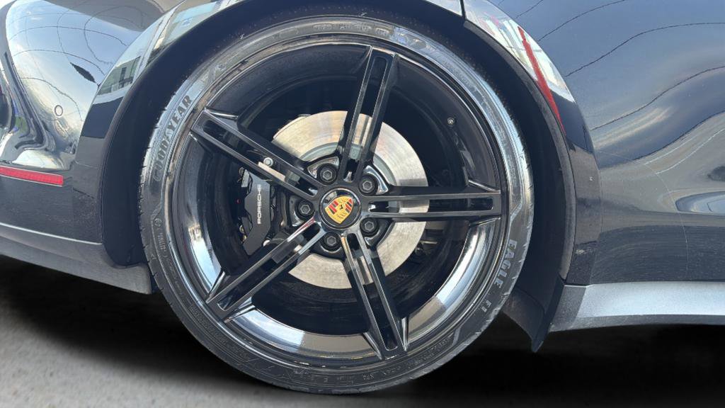 Used 2023 Porsche Taycan 4S w/ Premium Package image 13