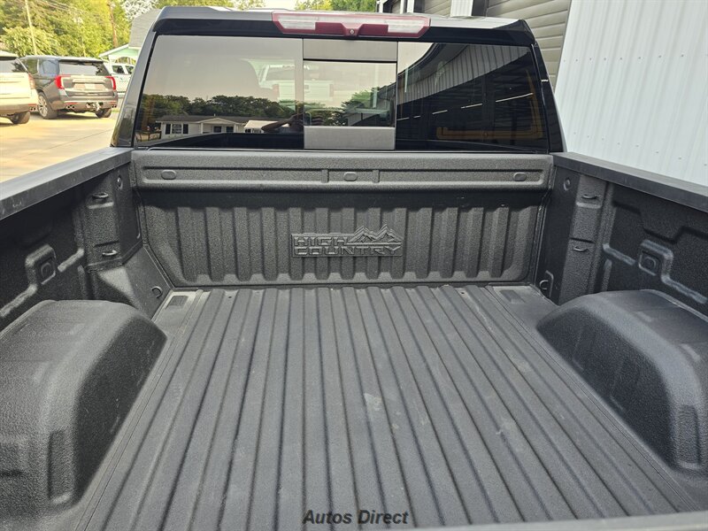 Used 2021 Chevrolet Silverado 1500 High Country AWD/4WD image 56