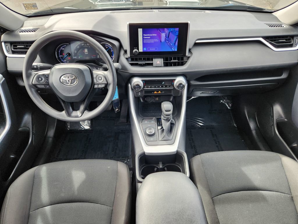 Used 2025 Toyota RAV4 LE image 12