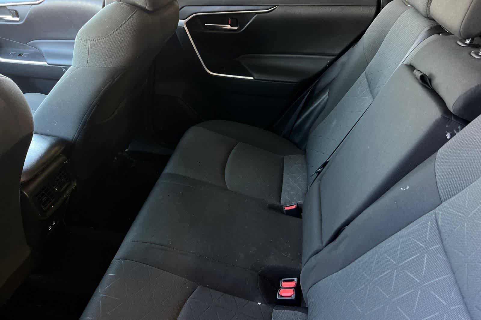Used 2023 Toyota RAV4 XLE FWD image 5