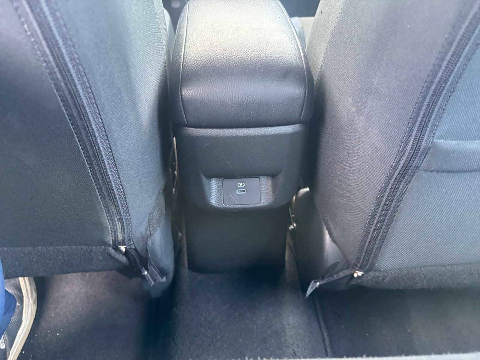 Used 2025 Nissan Versa SV FWD image 22
