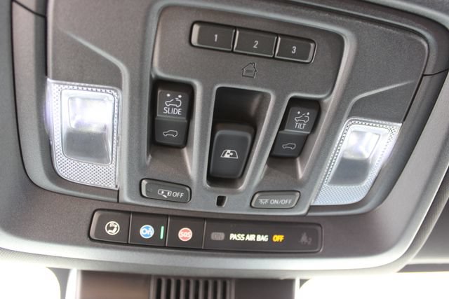 Used 2024 GMC Sierra 1500 AT4 w/ Technology Package AWD/4WD image 34