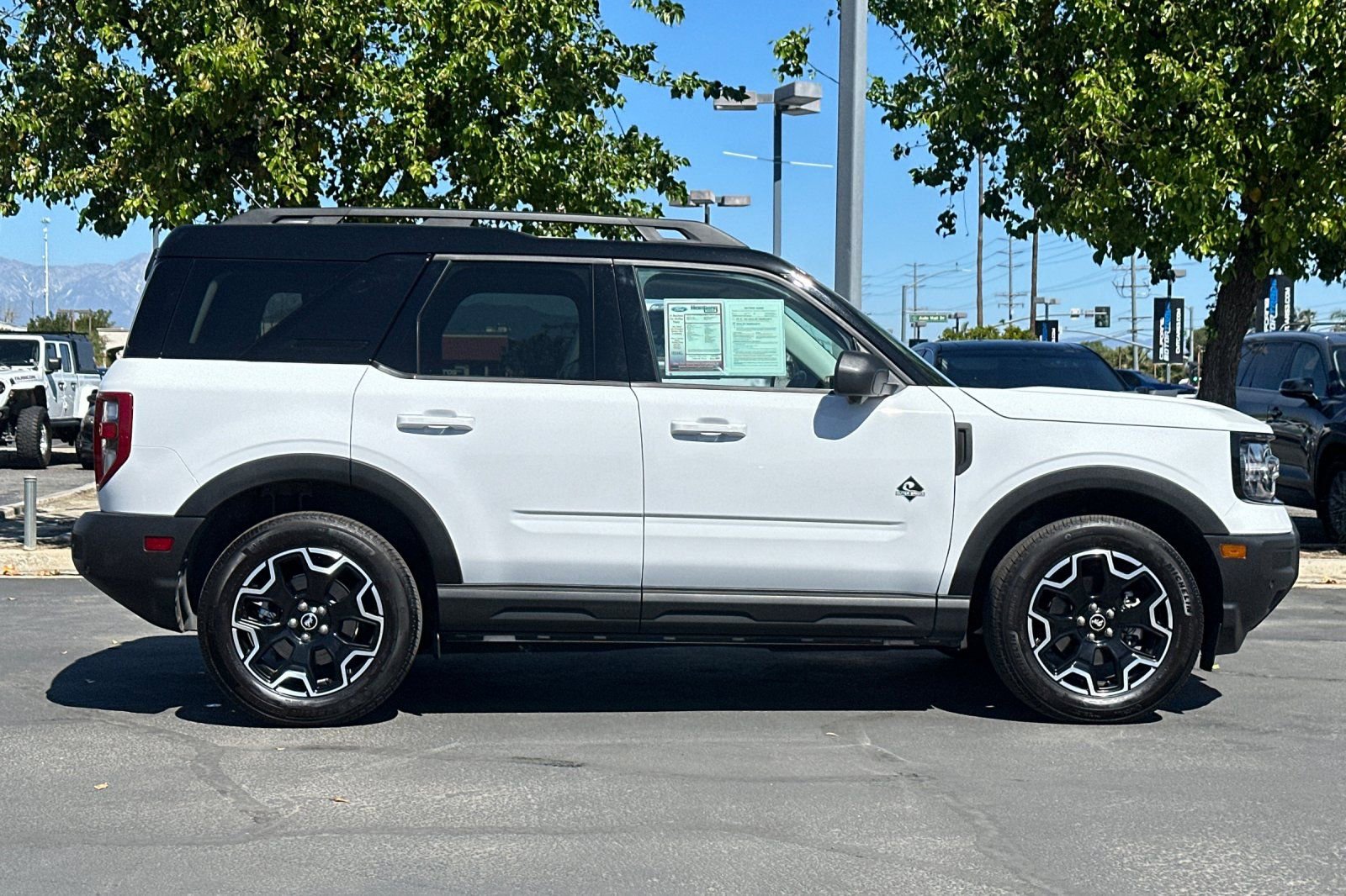 Used 2025 Ford Bronco Sport Outer Banks w/ Outer Banks Tech Package+ image 3