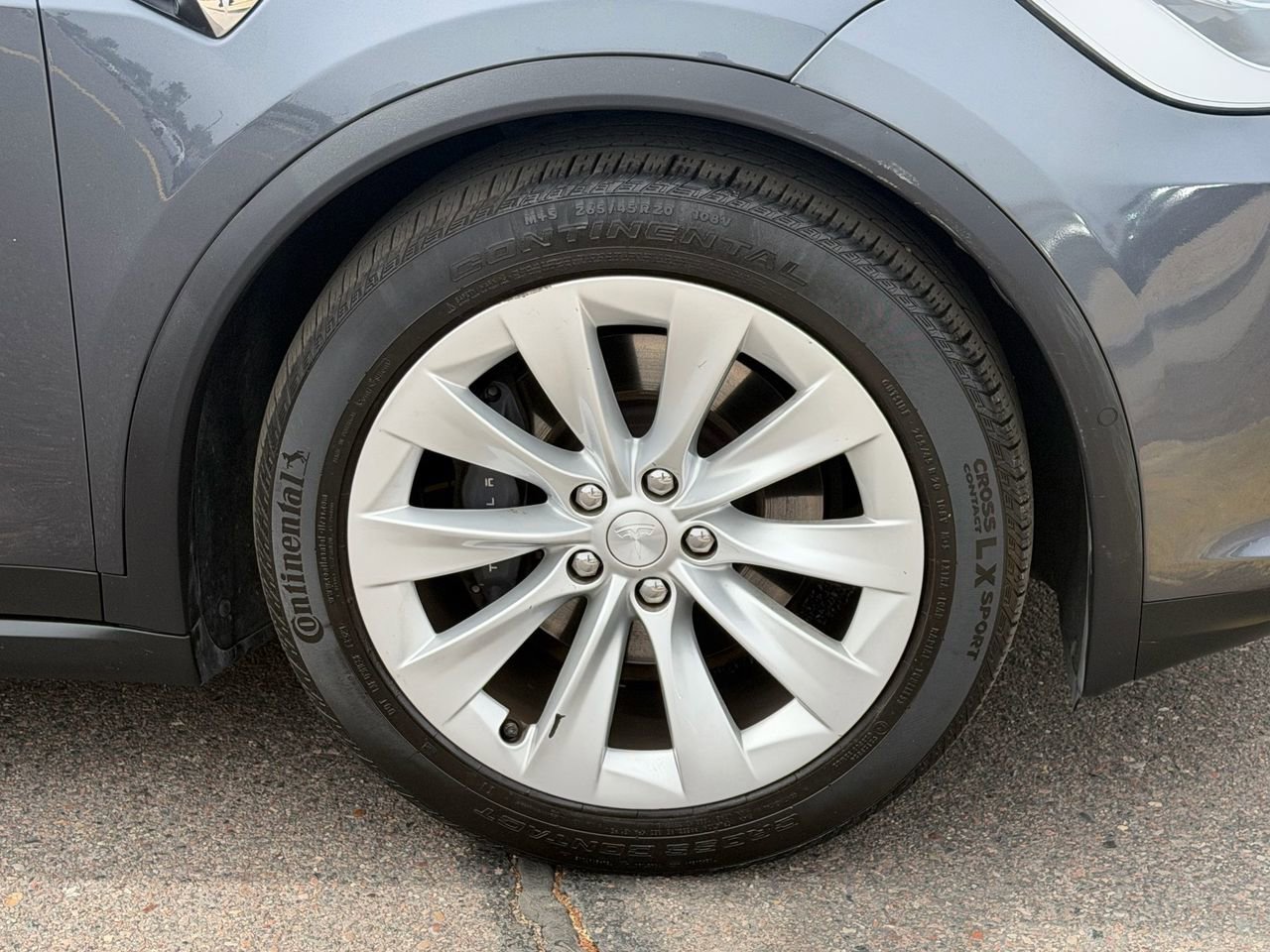 Used 2018 Tesla Model X 75D AWD/4WD image 10