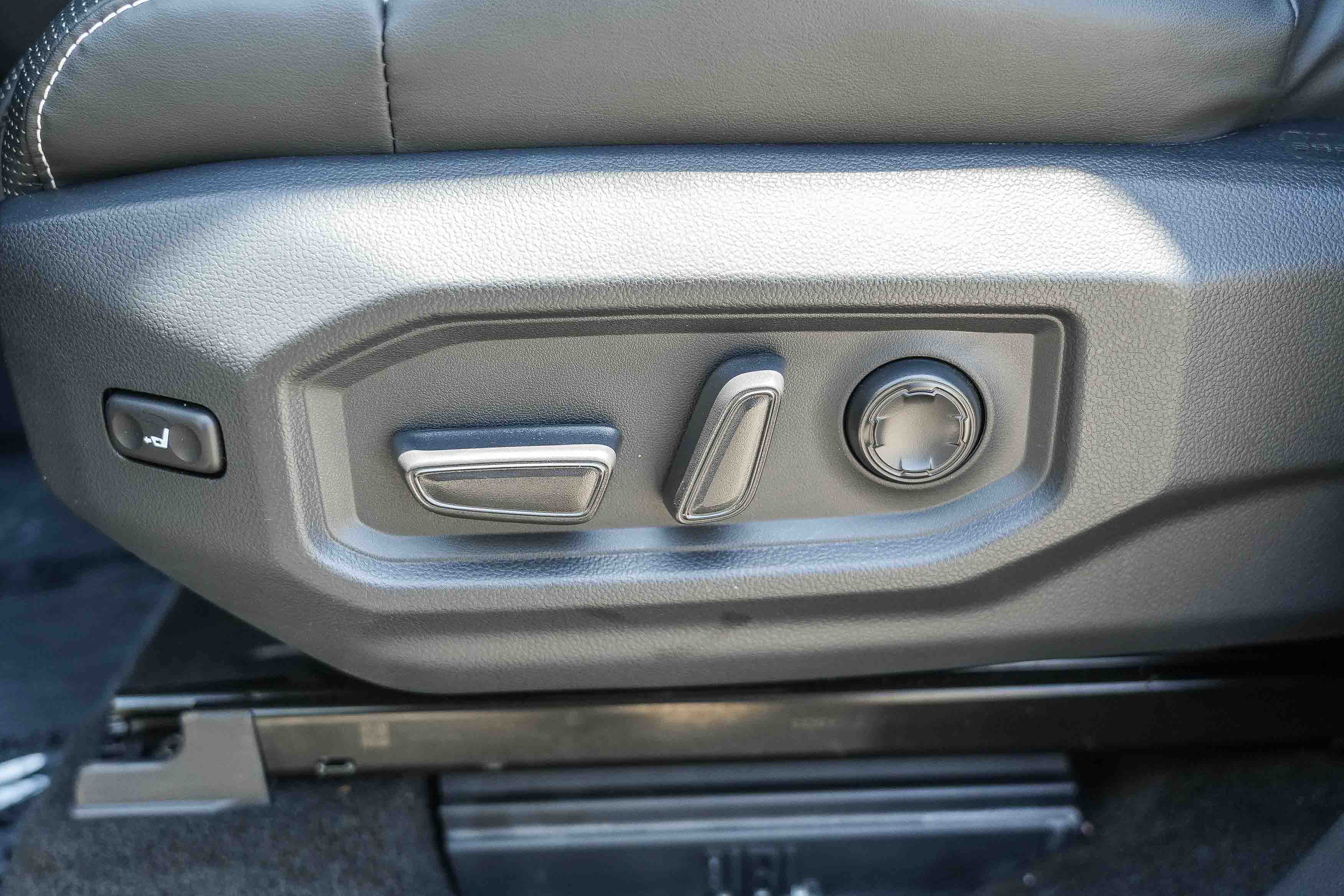 Used 2024 Toyota Sequoia Capstone AWD/4WD image 22