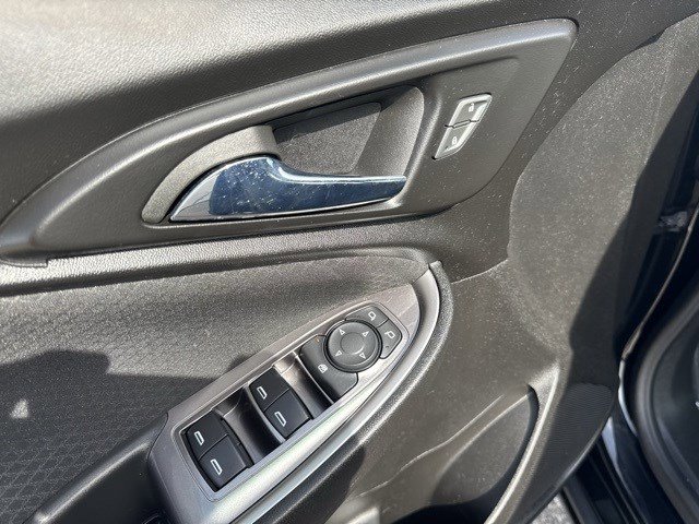 Used 2023 Chevrolet Malibu LS FWD image 12