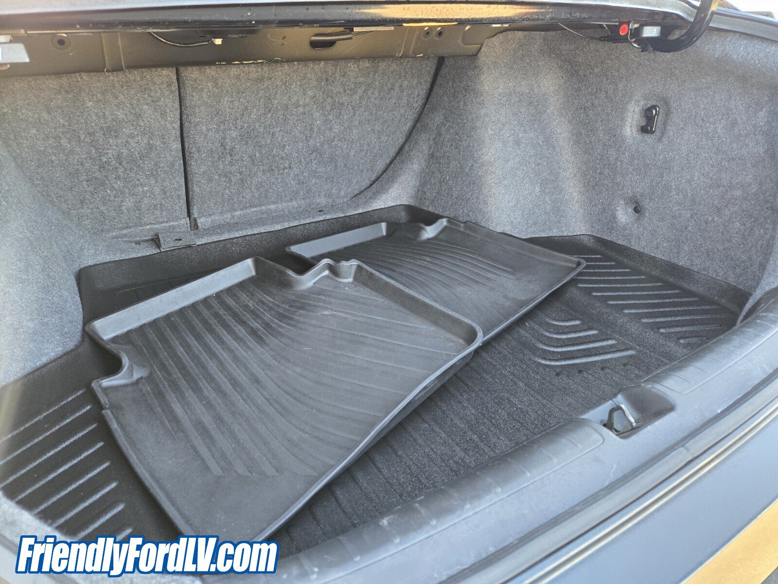 Used 2018 Honda Accord Touring image 17