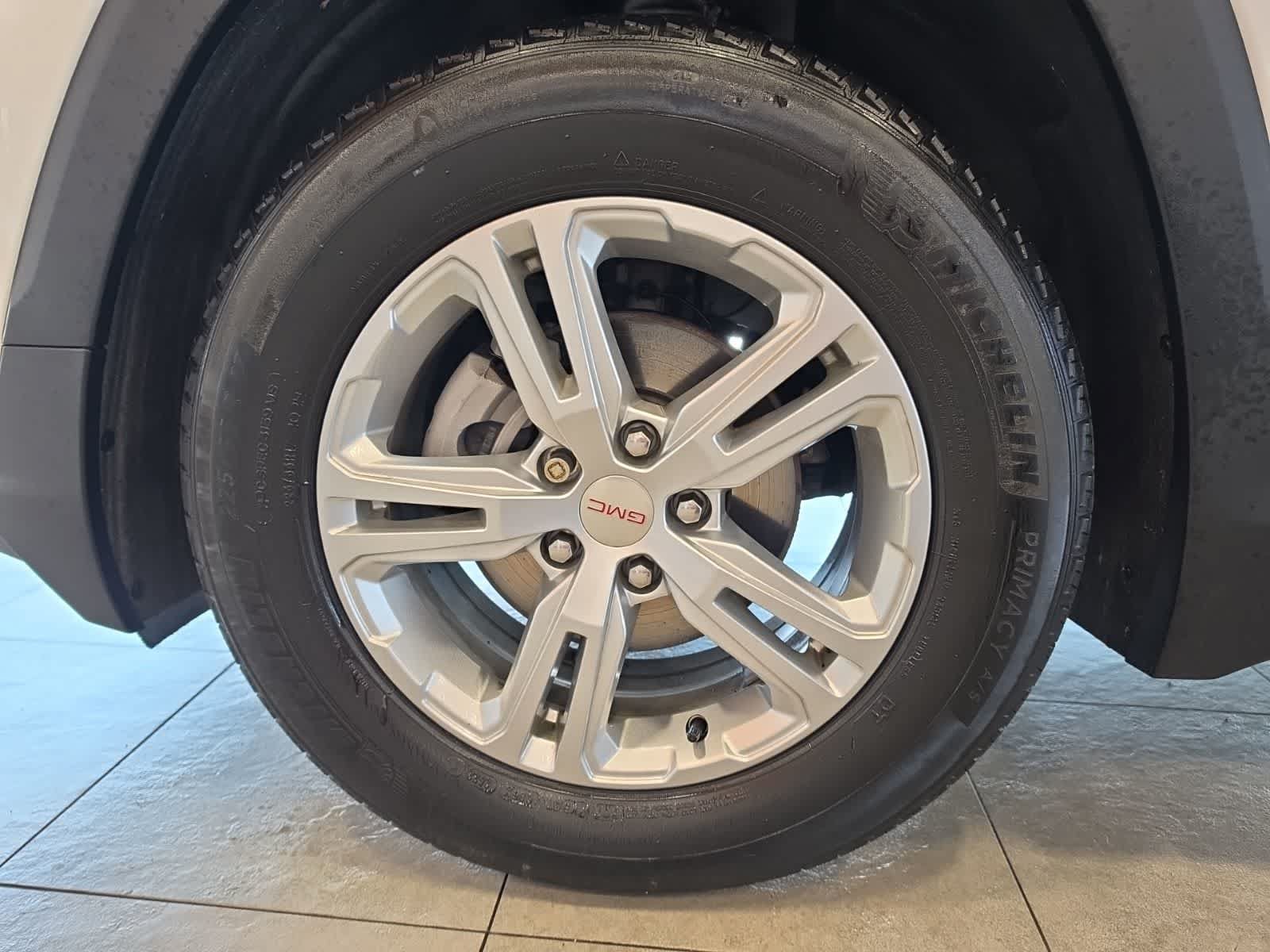 Used 2022 GMC Terrain SLE FWD image 16