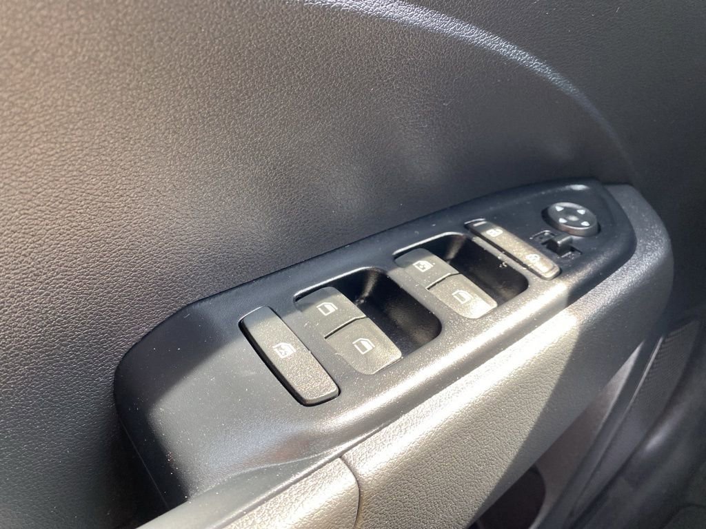 Certified 2022 Hyundai Venue SEL image 20