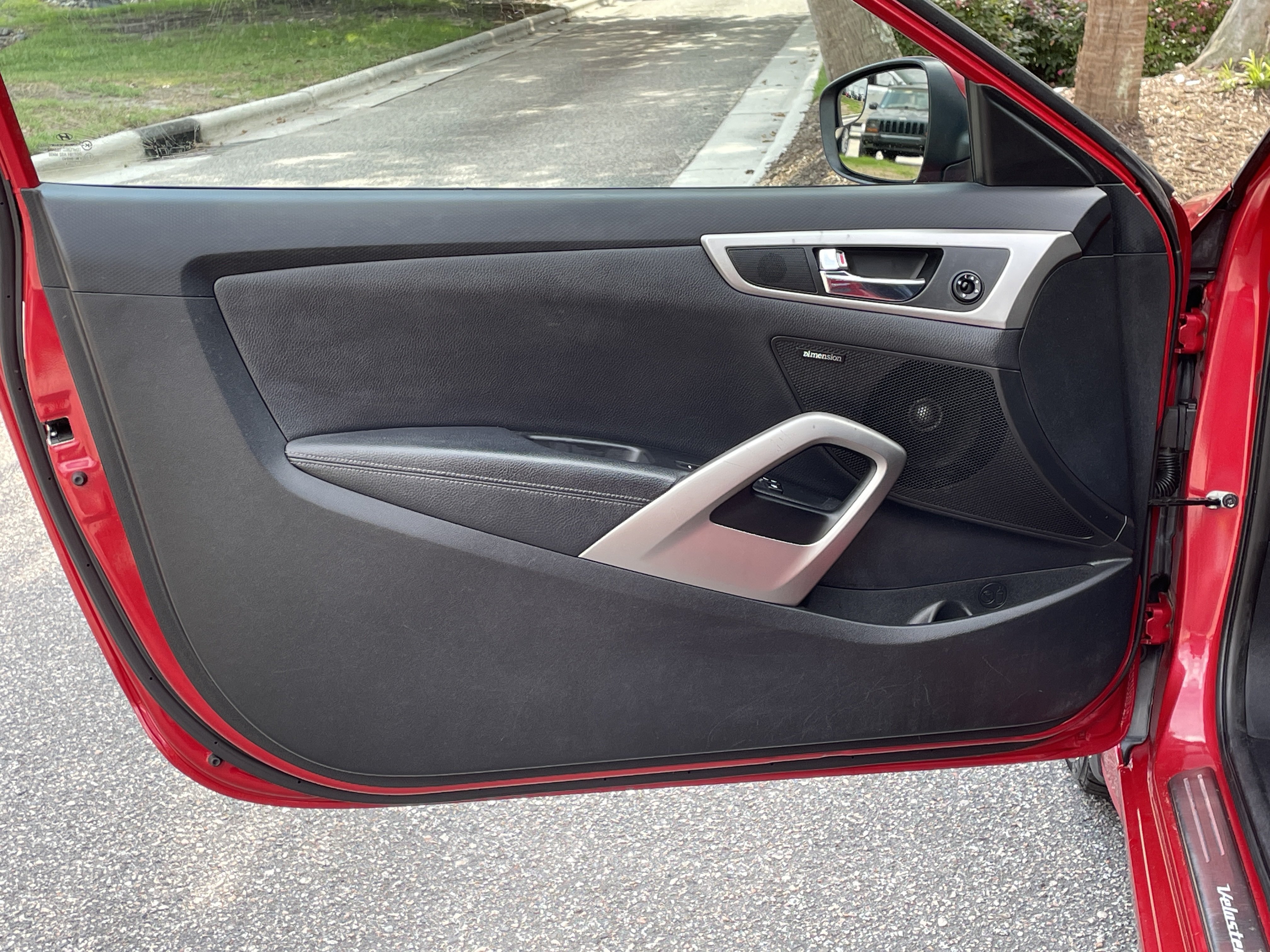 Used 2014 Hyundai Veloster RE:FLEX Edition FWD image 13