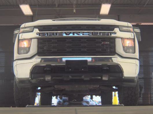 Used 2023 Chevrolet Silverado 2500 LT image 2