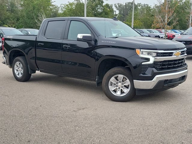 Used 2025 Chevrolet Silverado 1500 LT AWD/4WD image 31