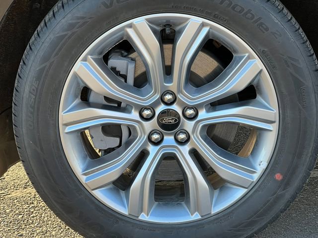 Certified 2024 Ford Edge Titanium image 10