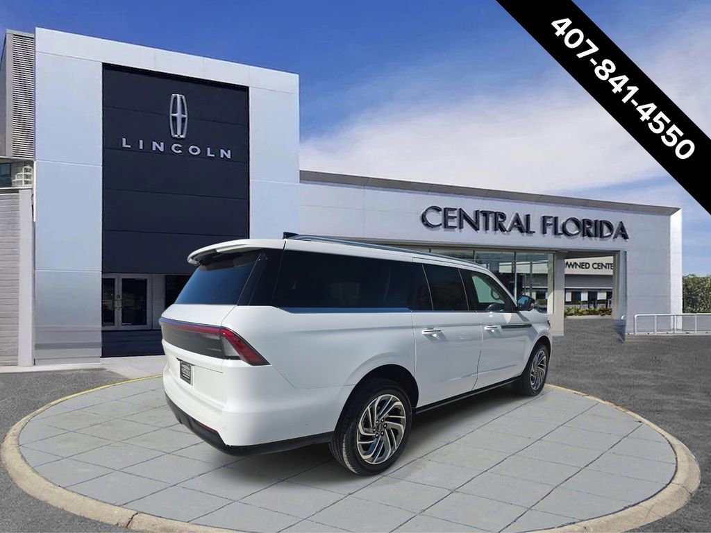 New 2026 Lincoln Navigator L Reserve image 3