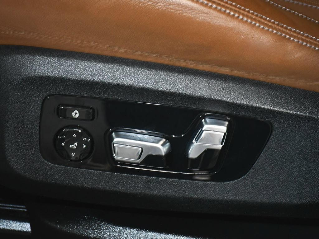 Used 2021 BMW X6 M w/ Executive Package AWD/4WD image 53